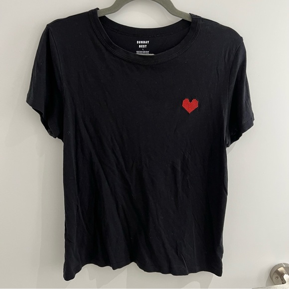 Sunday Best black t shirt with a heart - Picture 1 of 2